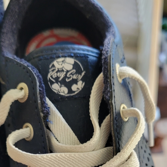 Runners - Picture 2 of 6